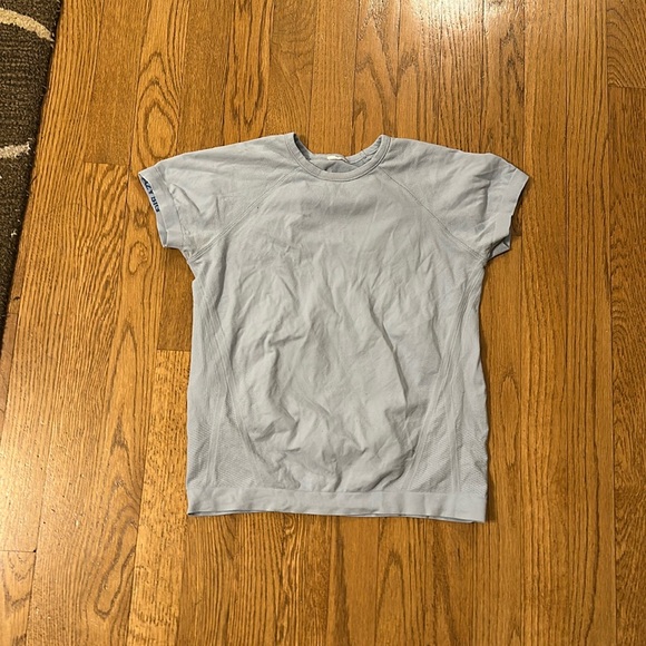 Athleta Other - Athleta size 8 girls athletic t-shirt great condition